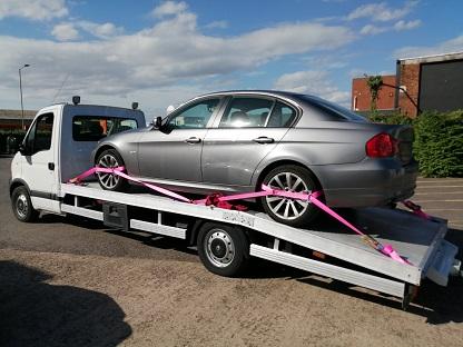 VMS ENDE has just transported a sports car from Southampton to Manchester by transporter.